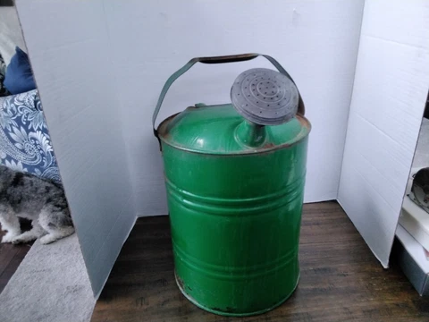 Antique/Vtg Green Watering Can w/SPRINKLER SPOUT Nozzle Head Metal Cover
