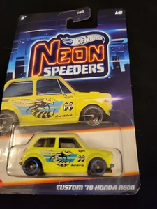 2025 Hot Wheels Neon Speeders 1/8 CUSTOM '70 HONDA N600 Yellow Near Mint - Picture 1 of 2