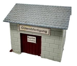 H0 Schuppen Güterabfertigung ca. 5,5 x 5,1 x 4,4 cm - HO H0 1:87 - Bild 1 von 5