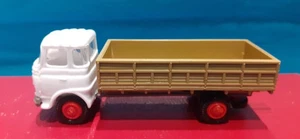 EKO Spanisches Modellauto 1/87 LKW mit Pritsche Barreiros CB240 - Bild 1 von 6
