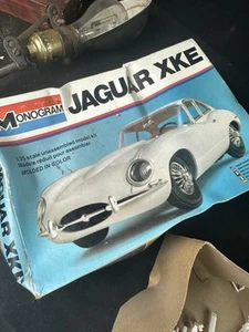 Monogram 1/25th scale Jaguar XKE model car kit 1978 - Picture 1 of 5
