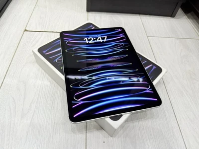 Apple iPad Pro 4th Gen 11" 2022 M2 - 128GB WiFi & Cellular 5G Unlocked - Silver - Image 1 of 4