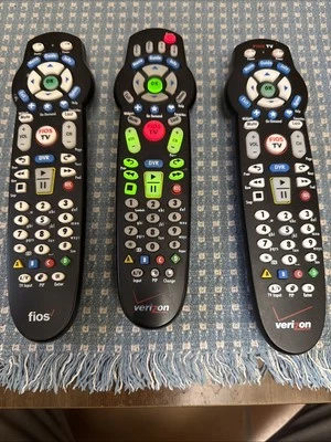 Lote decodificador VERIZON control remoto RC1445302 4 dispositivos FiOS TV DVR STB P265 Foto 1 de 4