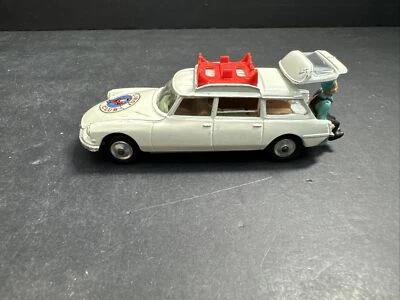 RARE Corgi 475 Citroen Safari Olympics Winter Sports with Skier - Image 1 of 4