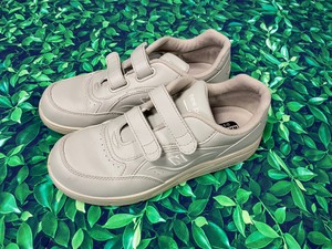 new balance 811 velcro