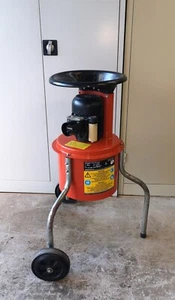 Elektro Gartenhäcksler Lescha Super-ZAK Junior neue Messer 220 V, guter Zustand - Bild 1 von 13