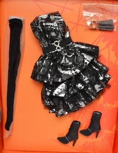 OLIVIA CHASE MEDIOS MIXTOS 16" SOLO ATUENDO Tonner Designs Colección Atomic Misfit - Imagen 1 de 2