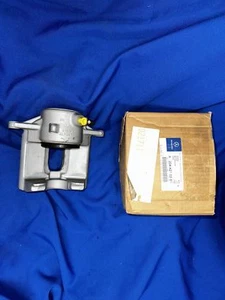orig. Mercedes Bremssattel Teilsatz ohne Führungshülse A2044210381 für W204 NEU - Bild 1 von 4