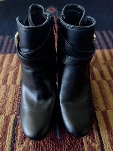 MERONA ANKLE LADIES BLACK BOOTS FAUX LEATHER SIZE 6 1/2 WORN 3 TIMES! - Picture 1 of 6