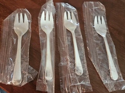 Set of 4 Vintage Leonard Italy Relish Forks Silverplate 3 Tined Small Forks New  - Image 1 of 4