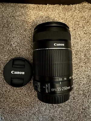Canon EF-S 55-250mm f/4.0-5.6 IS Lens - Image 1 of 4