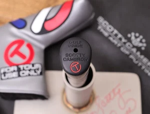 Empuñadura de putter de goma Scotty Cameron TOUR ONLY "Black-Out" Pistolini CIRCLE T - Imagen 1 de 3