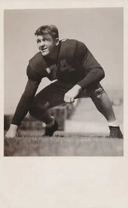 Foto de prensa 1939 jugador de fútbol americano de la Universidad de Tulane Ralph Wenzel - Imagen 1 de 2