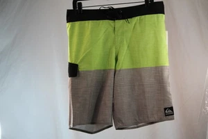 QUIKSILVER MEN'S DIVISION PANTALONES CORTOS MULTICOLORES A RAYAS DE SURF/SWIM BOARD Talla 40 - Imagen 1 de 4