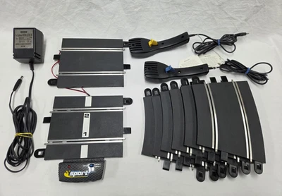 Lote de Pistas, Controles, Base de Potencia y Power Pack Scalextric Hornby 1/32 Foto 1 de 4