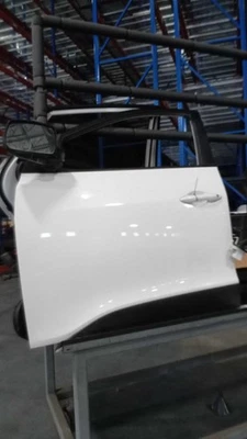 2015 Hyundai Tucson LH Front Door White OEM 366087, 129K Miles, AS-IS - Image 1 of 4