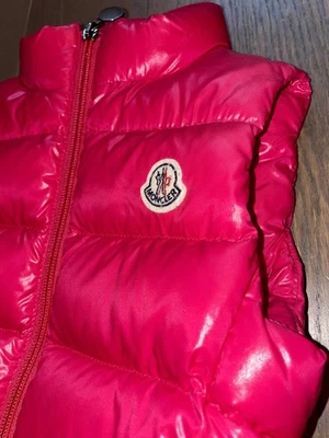 Chaleco de plumón Moncler Junior. Talla 3y, Rosa Foto 1 de 4
