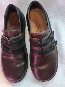 NAOT BROWN 2 BLACK STRAPS DISTRESSED PATTERN LOAFERS/FLAT LADIES SHOES SIZE 8.5 - Picture 1 of 6