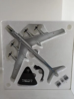 Atlas Editions 1:144 Military Giants of the Sky Tupolev Tu-20 Bear Undisplayed - Bild 1 von 4