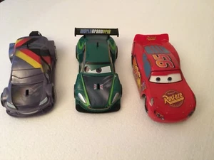 Set 3 Disney Cars World Grand Prix, Rust-eZe 95, Allinol World Grand Prix 6inch - Bild 1 von 9