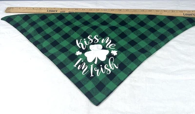 ST. Patrick Shamrock Kiss Me I'm Irish Dog Bandana Pet Fashion  Sz L   NEW - Image 1 of 4
