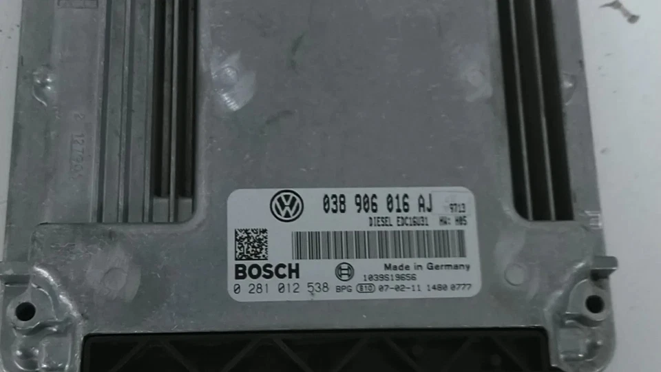 CENTRALINA INIEZIONE VW Transporter T5 Van 1.9 TDi (BRS) 2007 038906016AJ - Immagine 1 di 1