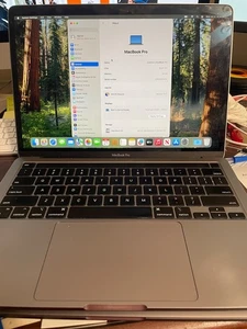 Apple MacBook Pro 13 2022 M2 8-rdzeniowy procesor 10-rdzeniowy GPU 24GB 1 TB kosmiczna szarość - Zdjęcie 1 z 8