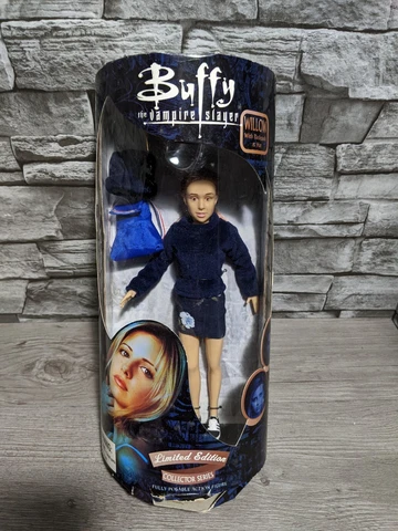 Buffy The Vampire Slayer Willow Figure Limited Edition Collector Series Doll Cover
