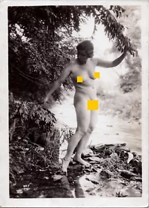 Antikes gewagtes Aktfoto muskulöse Frau draußen künstlerisch 20er Jahre - 5x7 - Bild 1 von 4