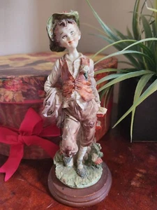 Giuseppe Armani Young Traveler Boy Capodimonte Figurine 9"H 1989 [Unsigned] - Picture 1 of 10