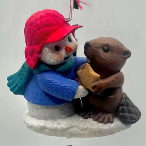 2015 Snow Buddies #18 - Hallmark Ornament - Snowman w Beaver - NO BOX - Picture 1 of 6
