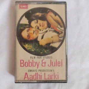 BOBBY AND JULEI AADHI LARKI EMI PAKISTANI CASSETTE RARE AUDIO TAPE - Picture 1 of 3