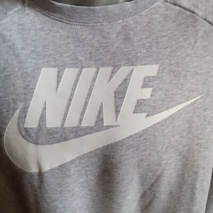Herren XL Nike grau Logo Rundhalsausschnitt Sweatshirt XL Baumwolle/Polyester Swoosh - Bild 1 von 6
