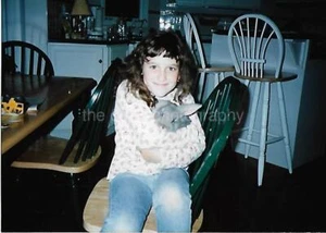 FOTO ENCONTRADA Niña LITTLE AMERICAN CHILD Color ORIGINAL Instantánea DE COLECCIÓN 37 42 I - Imagen 1 de 1