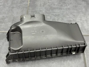 Intake Silencer BMW F10 F11 530d 535d F12 640d F01 740d Top 8507565 - Picture 1 of 9