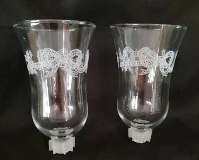 2 soportes para velas/votivos grabados de vidrio transparente para vacaciones de Navidad arcos bayas de acebo Foto 1 de 4