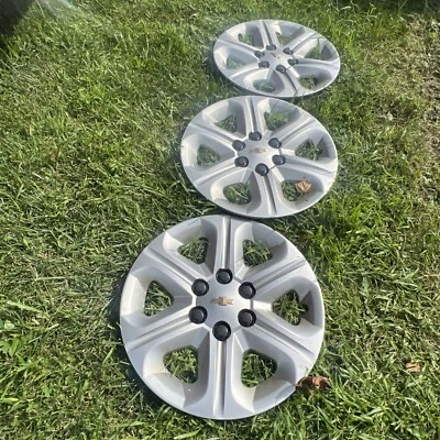 SET OF 3 Chevrolet Traverse 2009-2017 17" OEM HUBCAP WHEEL COVERS - Image 1 of 4