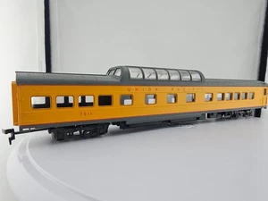 *READ Rivarossi HO Scale 2763-0 85’ 1930 Vista Dome Coach Union Pacific #7011 - Picture 1 of 18