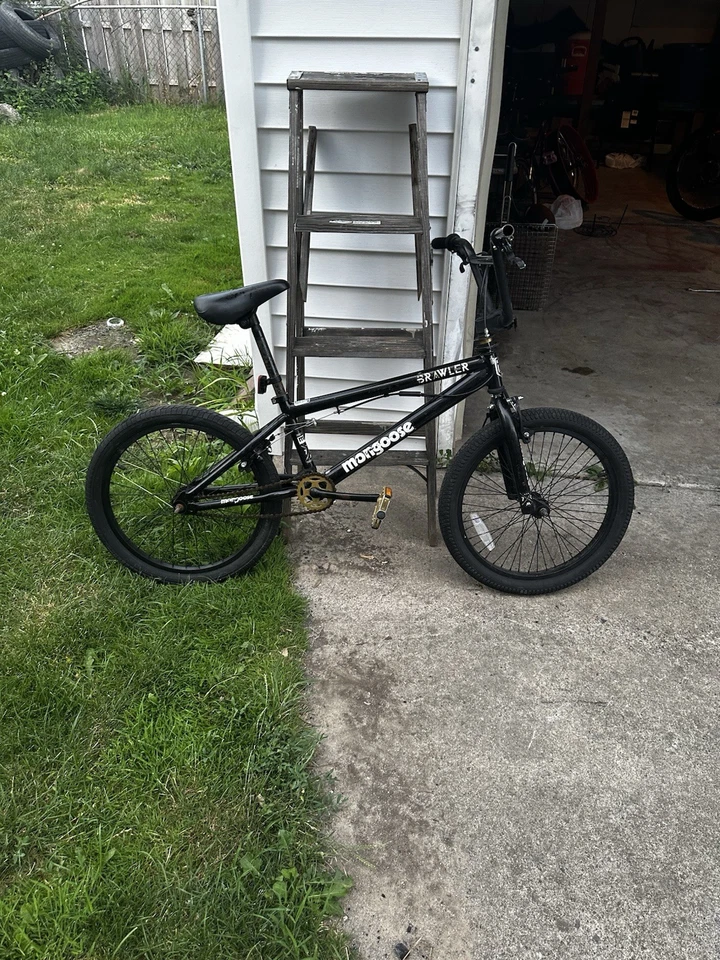 Mongoose Brawler 20 inch BMX Bike - Black - Image 1 of 4