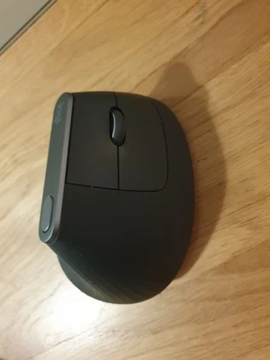 Logitech MX Vertical Kabellose Ergonomisch Maus - Schwarz (910-005448) - Bild 1 von 2