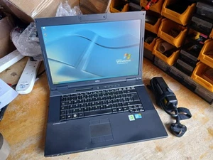 Quick Fujitsu Windows XP Laptop--320GB HD + Serial / RS232 + Parallel Ports (F1) - Picture 1 of 7