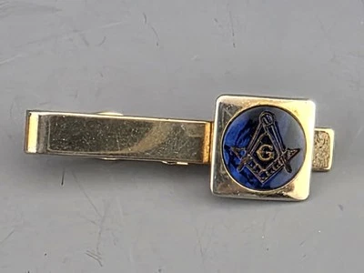 Cierre de clip de barra de corbata de cisne en tono dorado vintage símbolo masónico tallado en piedra azul Foto 1 de 4