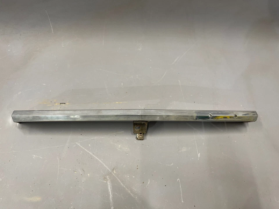 Oldsmobile Cutlass 442 F85 Vista Cruiser 1967 parrilla central moldura OEM Foto 1 de 4