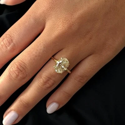 Anillo de oro amarillo de 14k compromisos para mujer 3,00 quilates ovalado IGI diamante cultivado en laboratorio  Foto 1 de 4