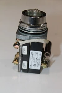 Furnas 52PA6M2A, Push to Test Pilot Light, Transformer Type, 120V AC - Picture 1 of 8