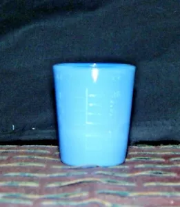 6) VASO REMOLINO LECHE AZUL 1 OZ. MEASURE CUP 2 cucharadas y oz fraccional. Medida - Imagen 1 de 5