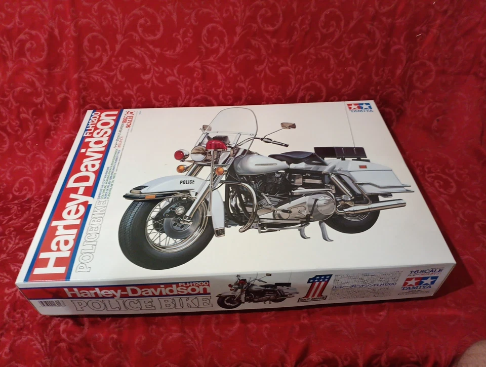 M7 Tamiya Ha Ray Davidson Flh1200 Police Bike 1/6 Model 16016 8500 rare vtg kit - Image 1 of 3