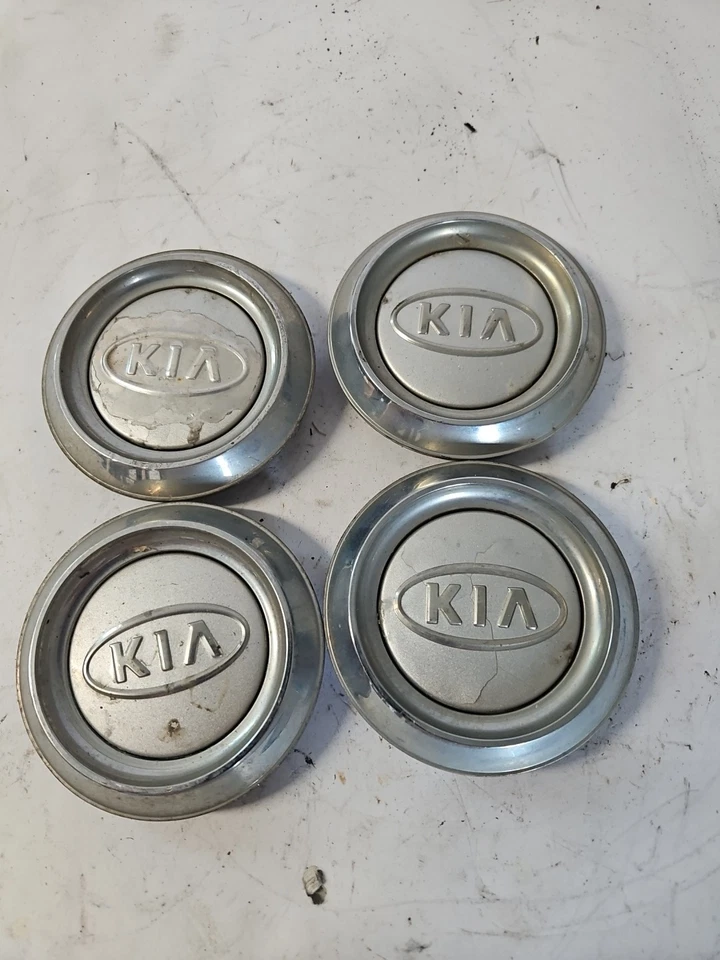 2005-07 Kia Sorento center cap set of 4 52960 3E060 WHEEL RIM HUBCAP - Image 1 of 2
