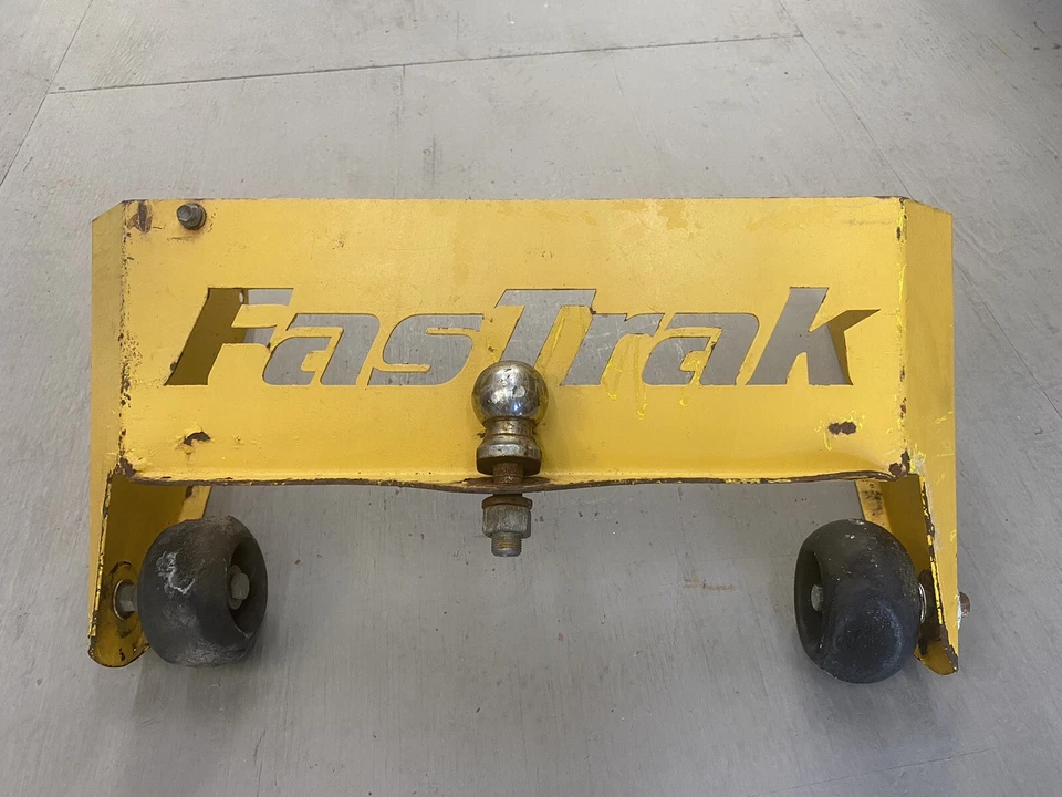 Protector motor trasero con rodillos cortacésped Hustler Fastrak Z.. Modelo Nº926501 Foto 1 de 4