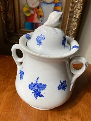 RARE Clementson GRAPE Ironstone Sugar Bowl w/ Lid Fig & Leaf Knob White & Blue - Image 1 of 4
